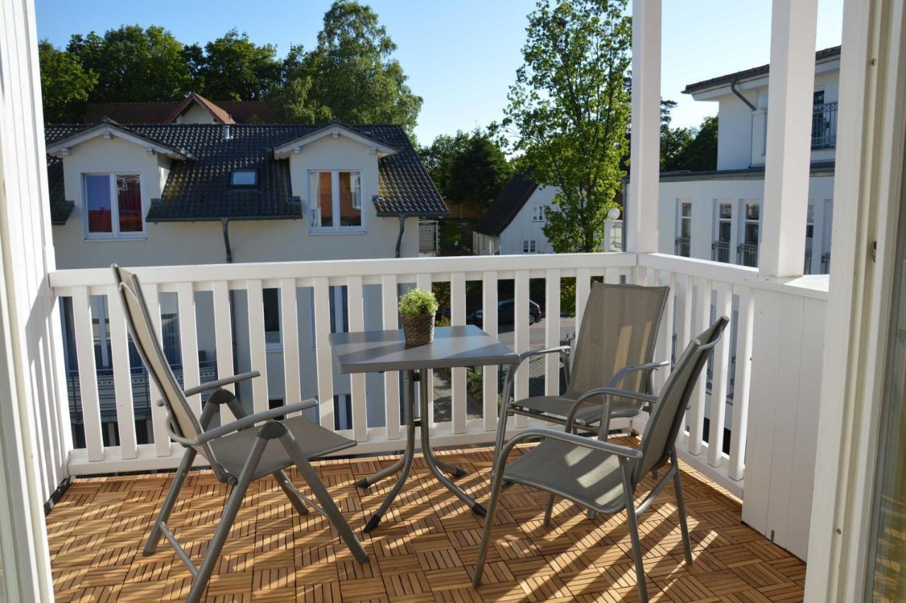 Strandnahe Mit Schwimmbad Im Haus, Liebeskind 80, * Ostseebad Binz
