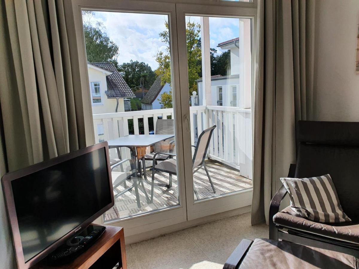 Apartment Strandnahe Mit Schwimmbad Im Haus, Liebeskind 80, *