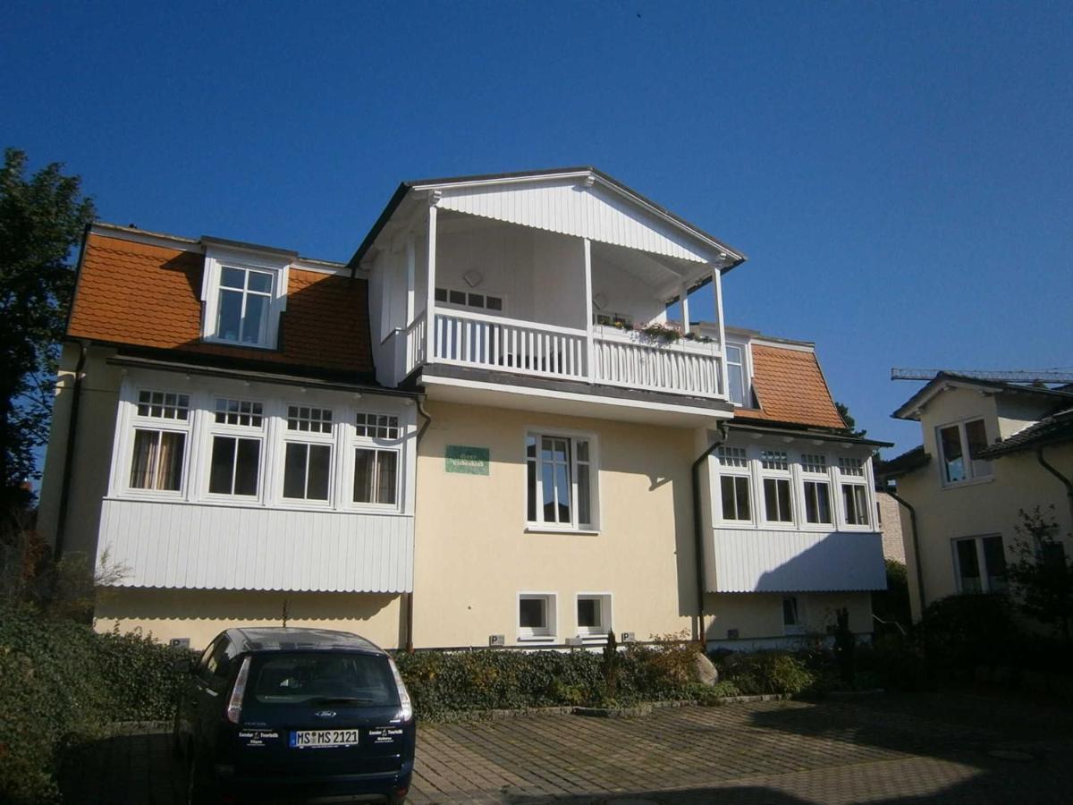 Strandnahe Mit Schwimmbad Im Haus, Liebeskind 80, *