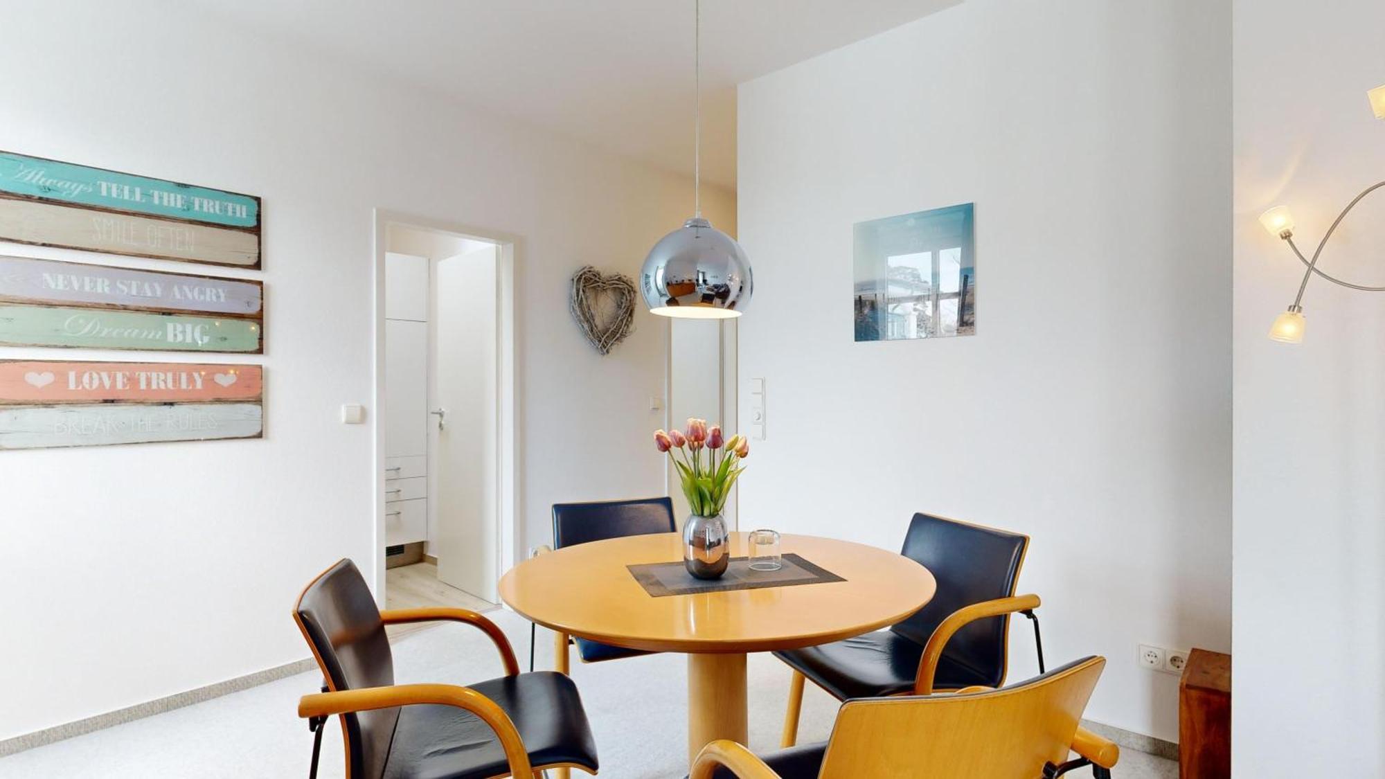 Strandnahe Mit Schwimmbad Im Haus, Liebeskind 80, Ostseebad Binz