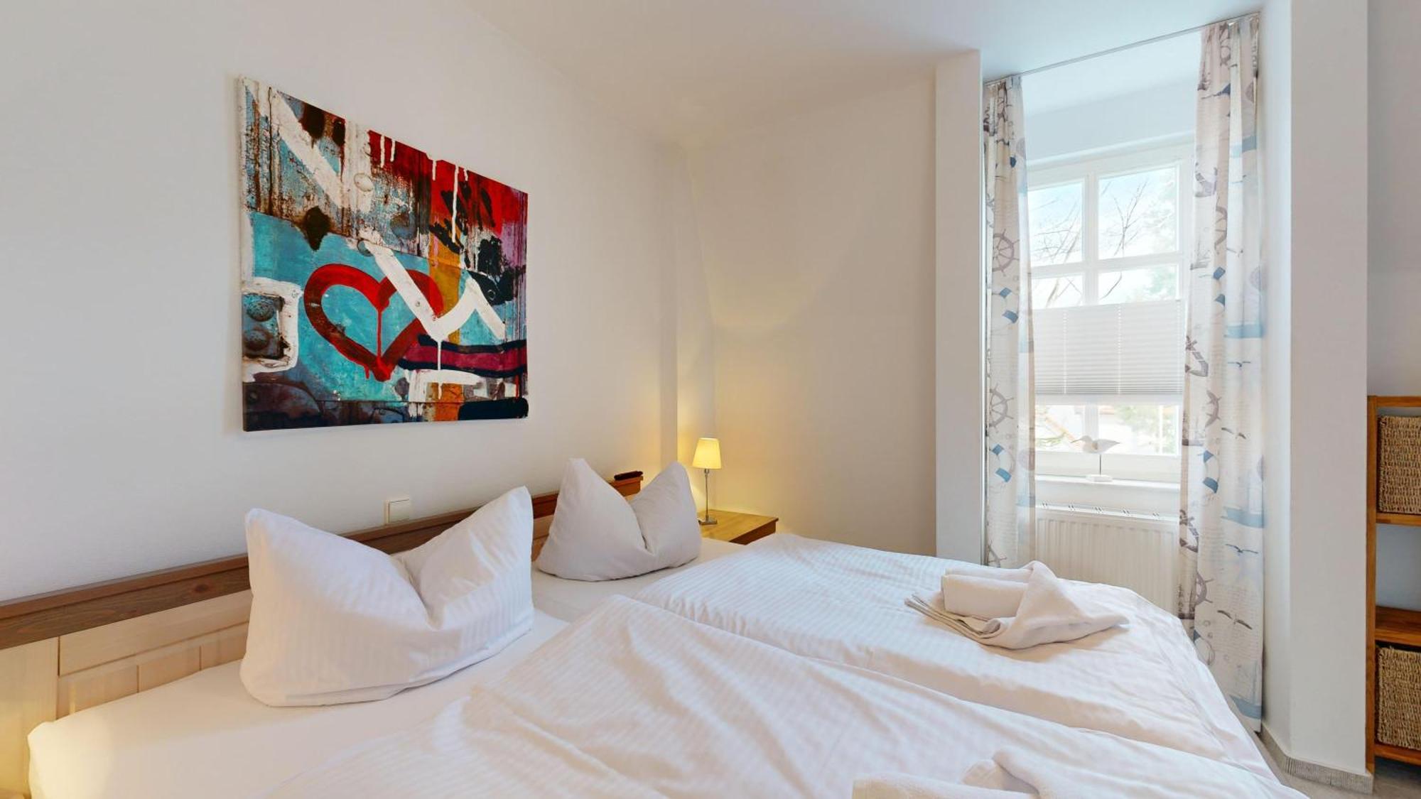 Strandnahe Mit Schwimmbad Im Haus, Liebeskind 80, Apartment